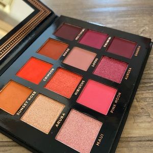 Ace Beaute Scarlet dusk palette